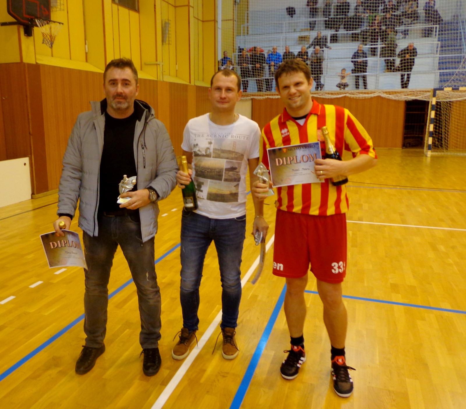 Fotogaléria Vianočný turnaj hráčov nad 35 rokov 2018 (7) Vianočný turnaj hráčov nad 35 rokov 2018